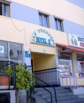 Отель Hostal Casa de Huéspedes San Fernando  Ла Плайа Дэ Моган